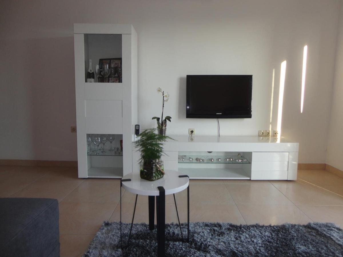 Apartman Bozic Apartment Kastel Stafilic ภายนอก รูปภาพ